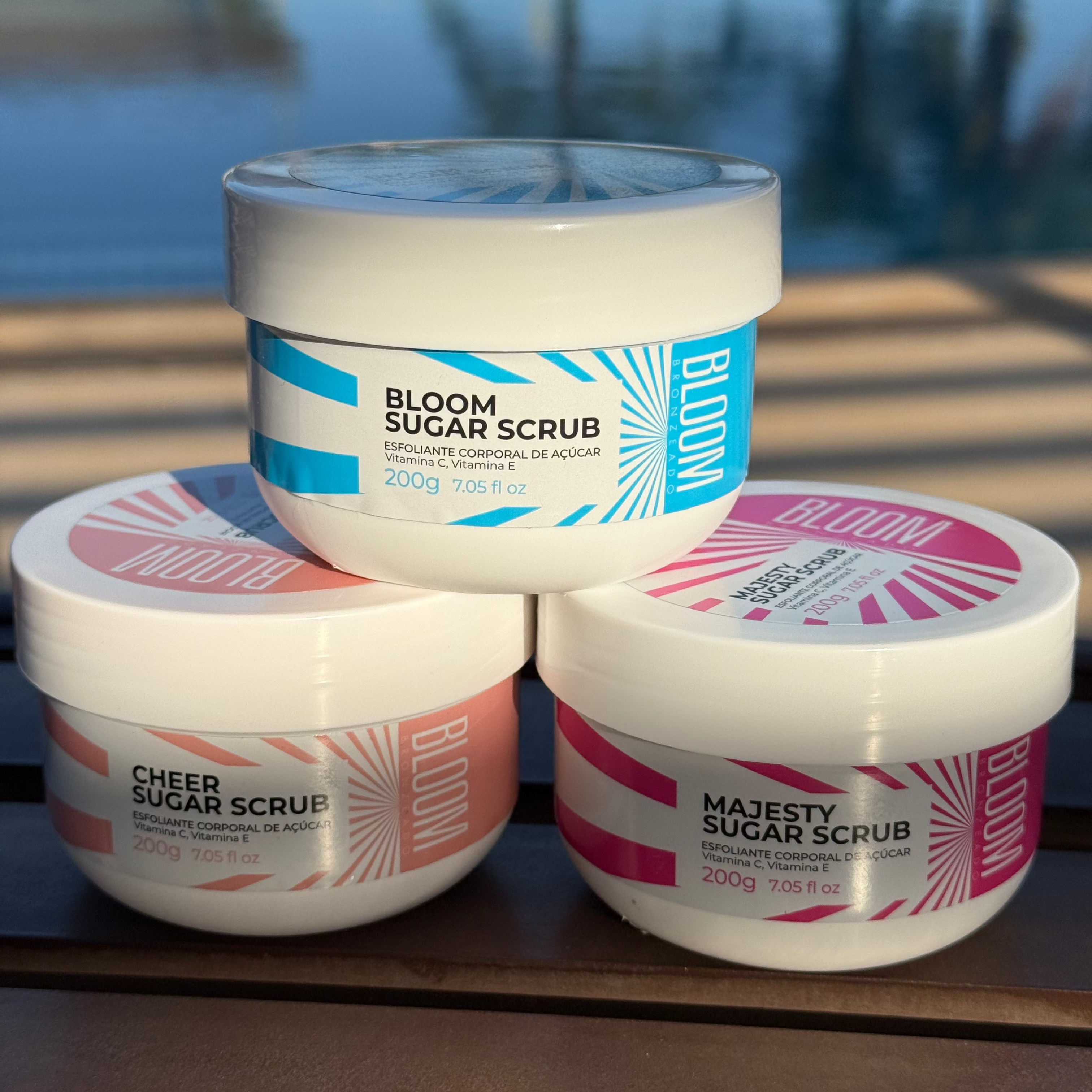Kit 3 Esfoliantes Corporais 200g - Cheer, Majesty e Bloom