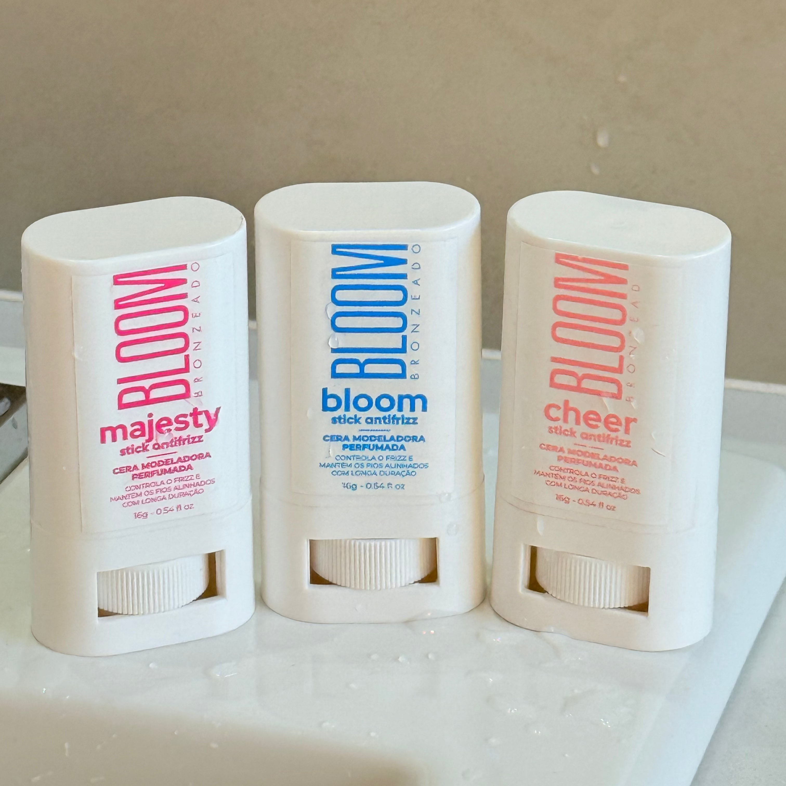 Stick 3 Antifrizz –  Cheer, Majesty e Bloom 16g